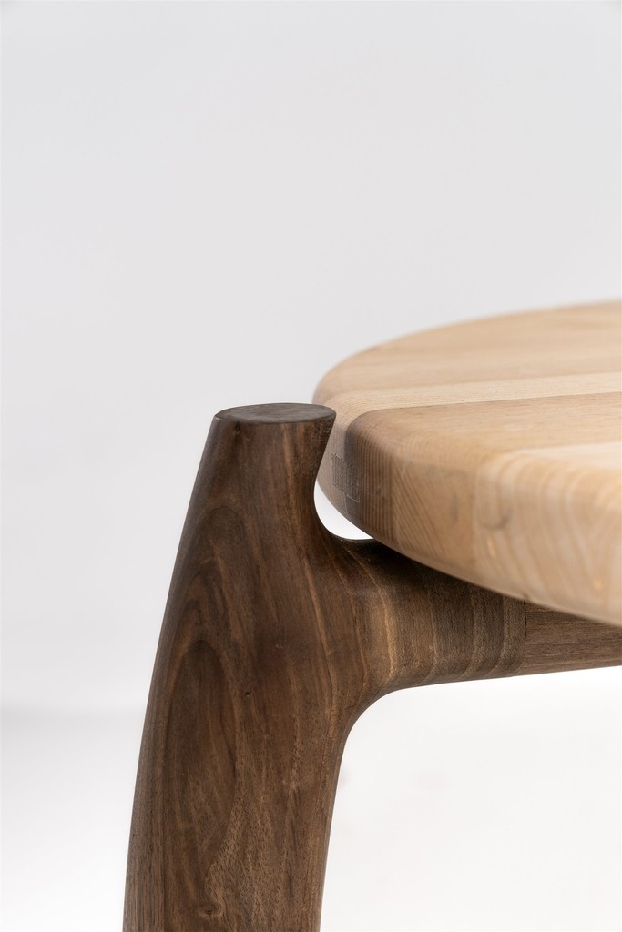 Coffee table — detail