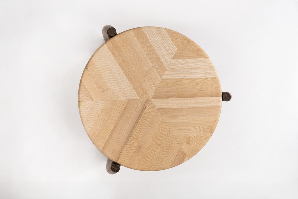Coffee table — detail