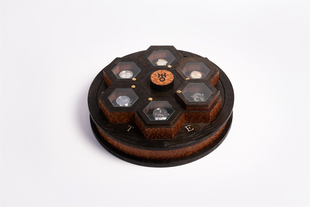 Watch box — detail