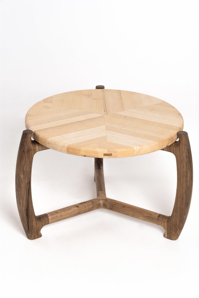 Coffee table — detail